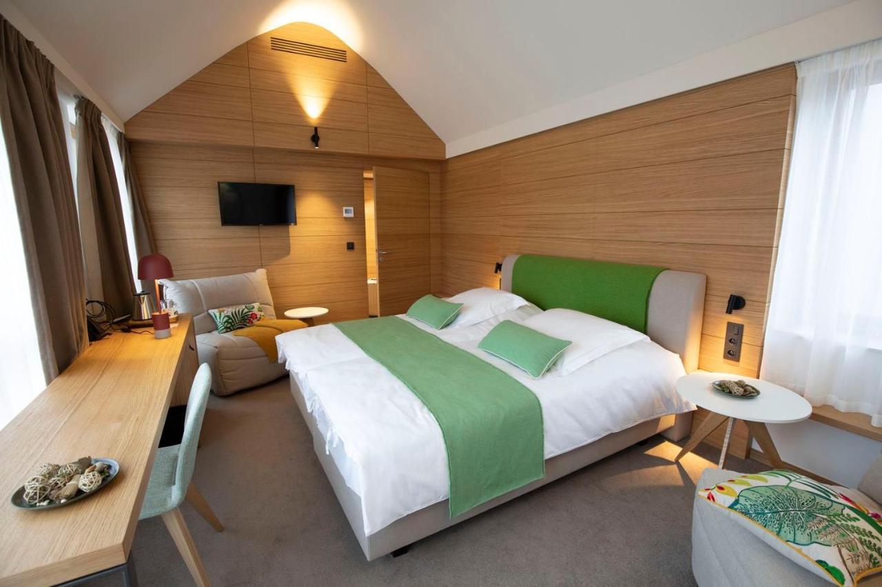 B-Lodge Boutique Hotel Лувен Ла Нев Экстерьер фото
