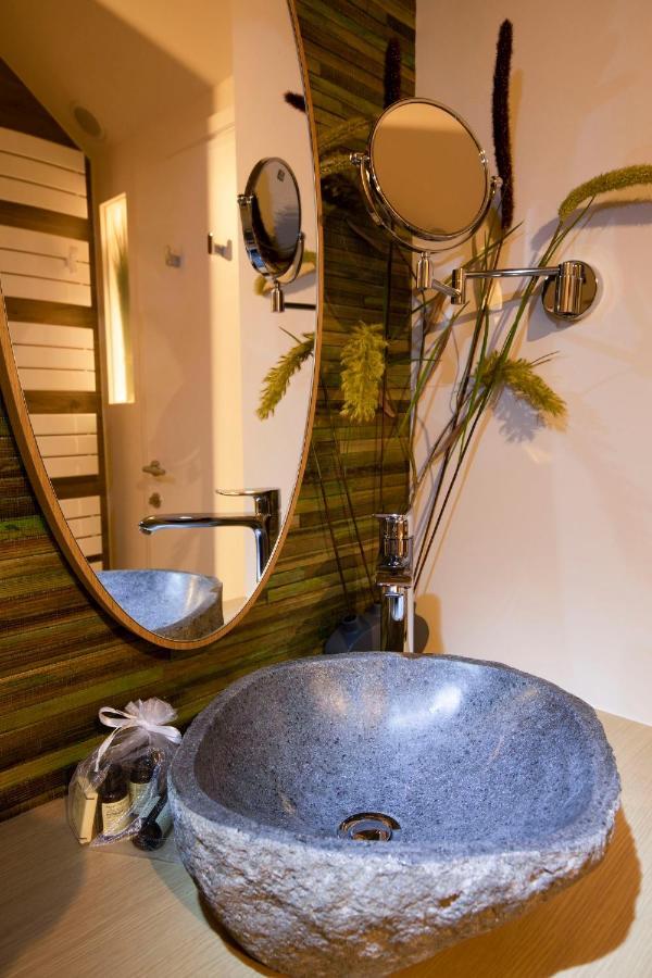 B-Lodge Boutique Hotel Лувен Ла Нев Экстерьер фото