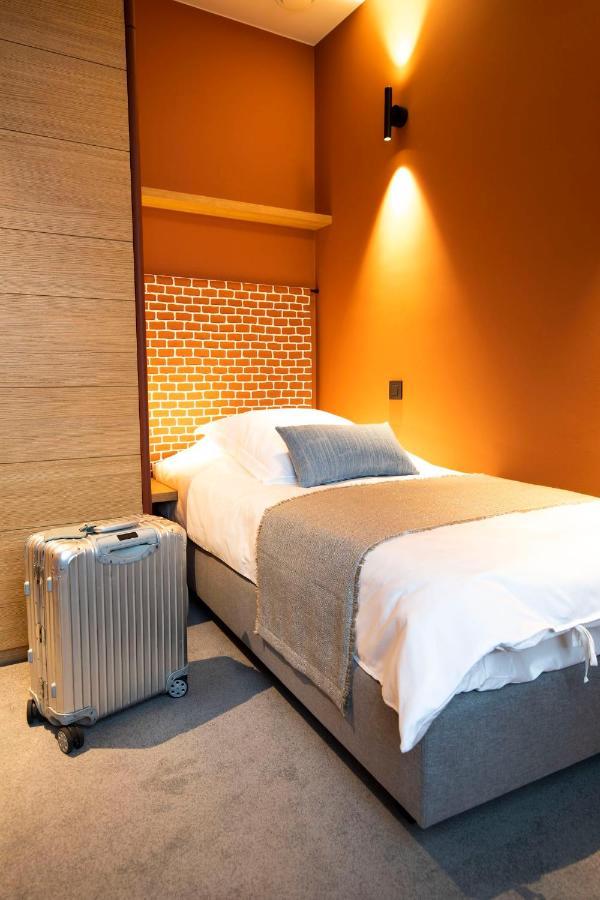 B-Lodge Boutique Hotel Лувен Ла Нев Экстерьер фото