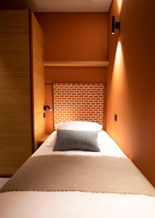 B-Lodge Boutique Hotel Лувен Ла Нев Экстерьер фото